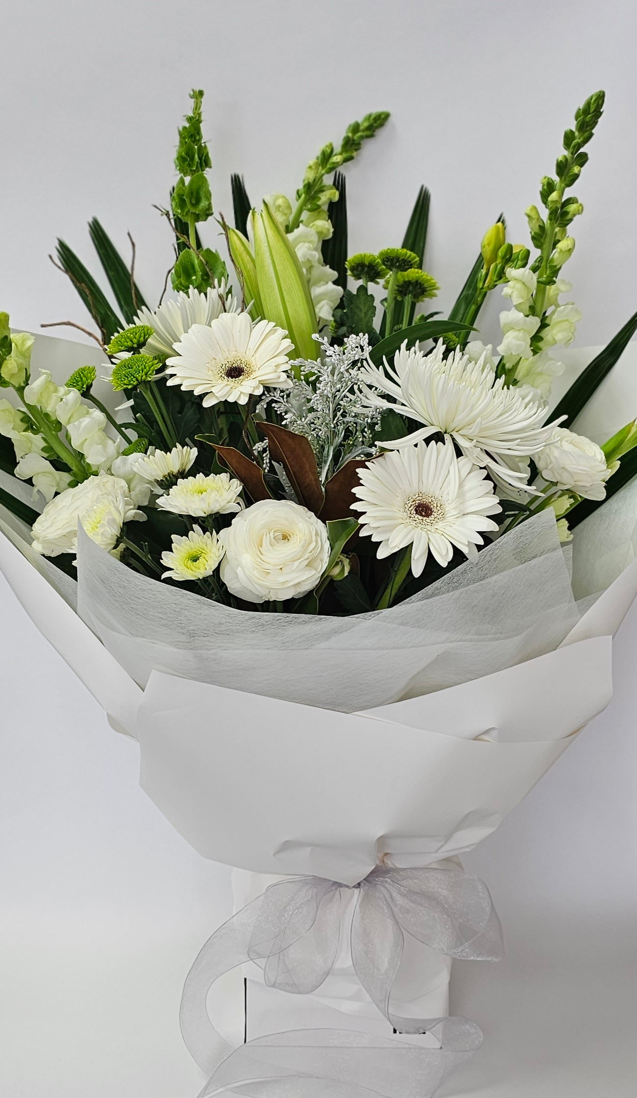 Deluxe Neutral Bouquet